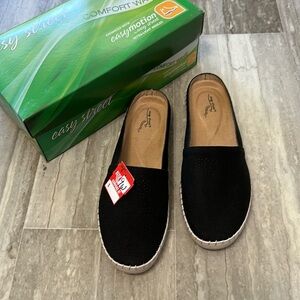 Easy Street Karana Comfort Mule 9W wide